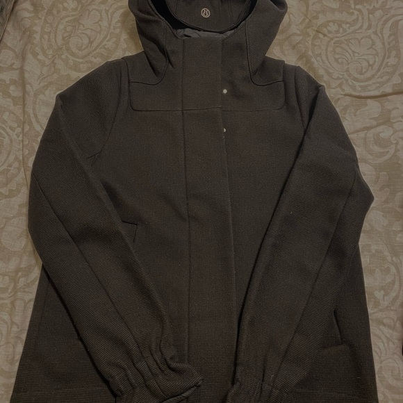 Lululemon Studio Softshell Tweed Jacket, GUC. Size 6. - Picture 8 of 9